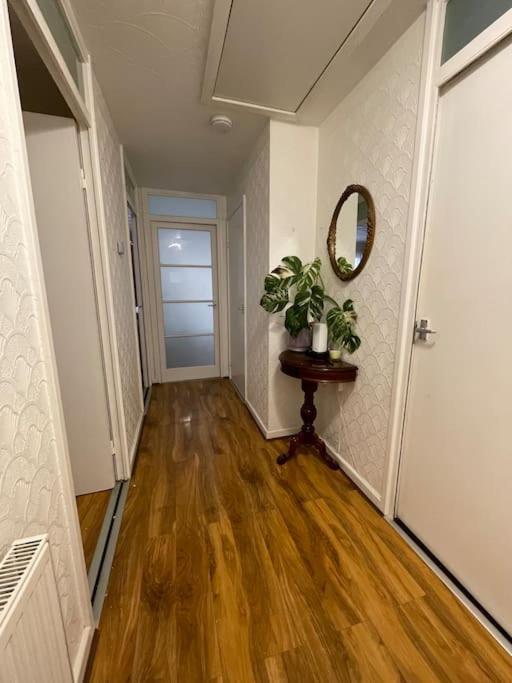 Spacious Bungalow In London, Near Central London, The Excel Centre And The O2, Ideal For Families Экстерьер фото